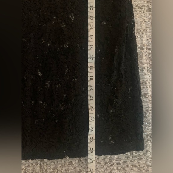 LOFT Black Lace Embellished Tank Top Blouse - SZ M - Picture 5 of 5